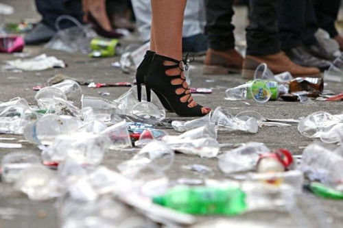 Nghiên cứu: Xe hơi chạy bằng nhiên liệu từ nhựa phế thải.